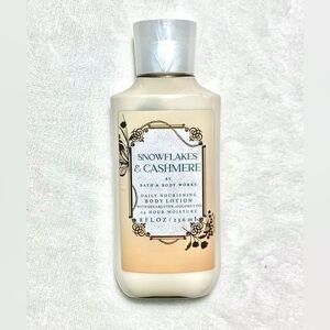 Bath & Body Works Snowflakes & Cashmere - Body Lotion